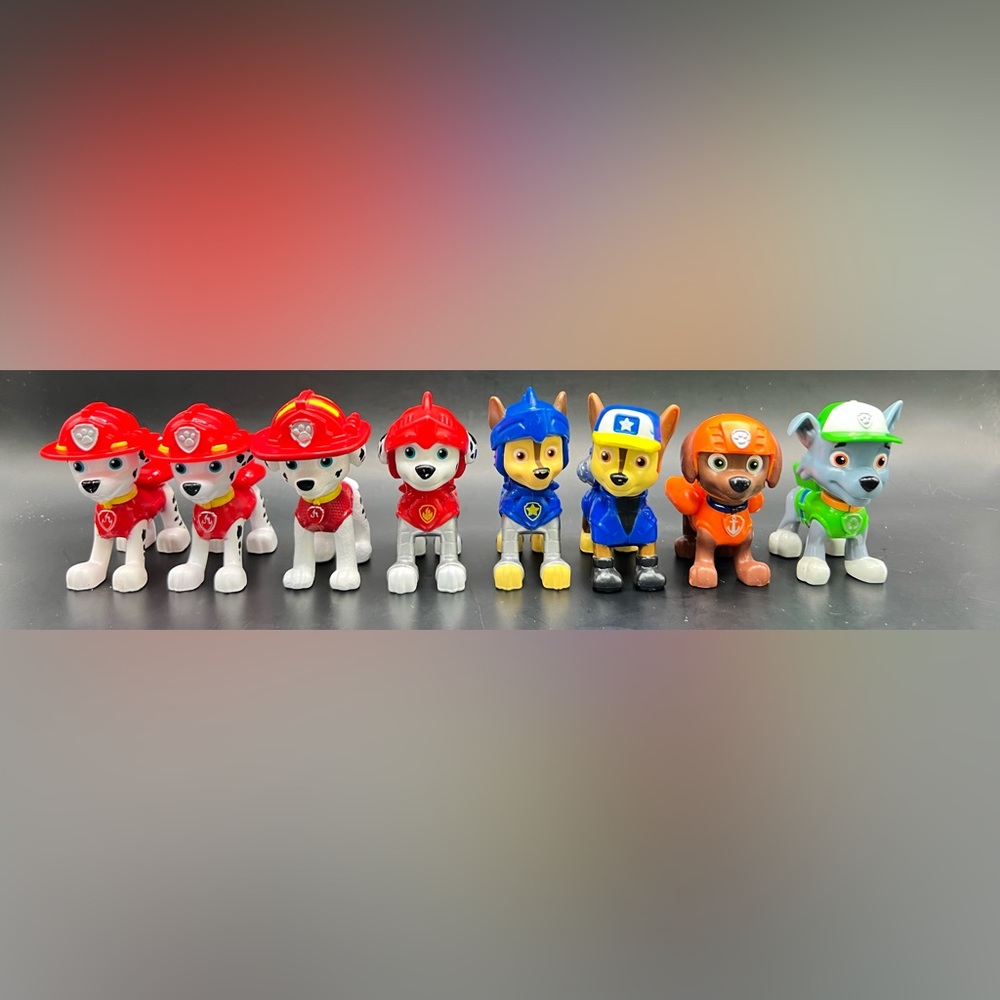 Paw Patrol Rescue Team Figures -‎ Red, Blue, Orange, Green, Set of 8